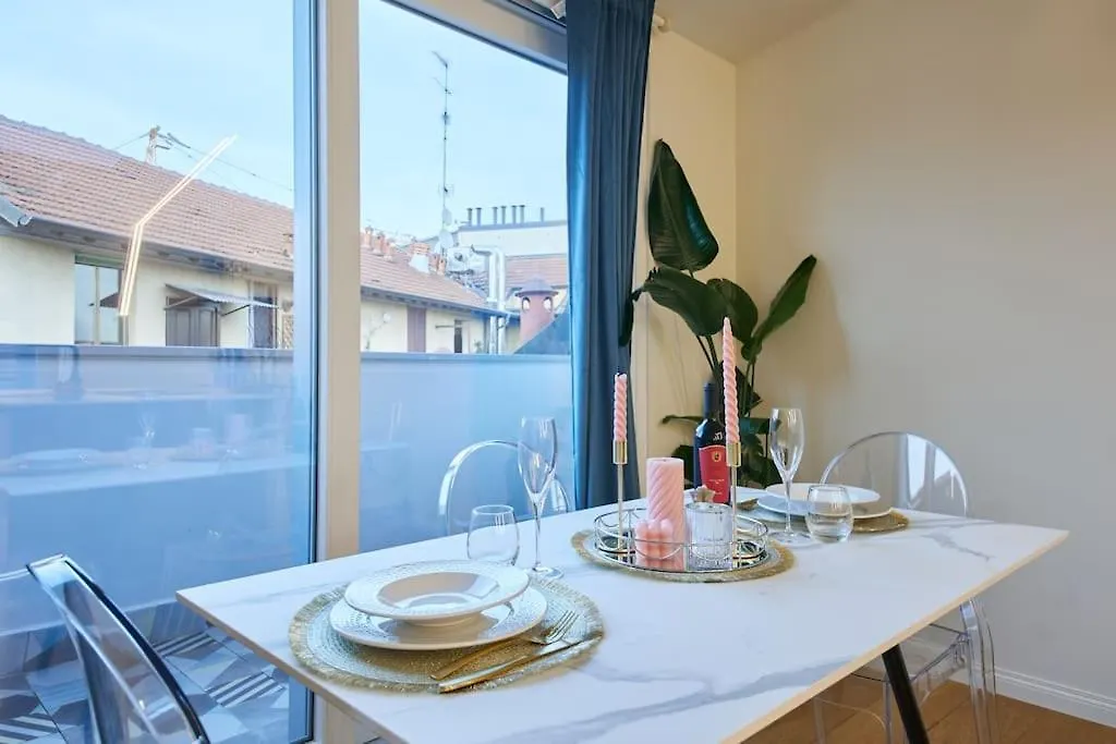 Appartamento Attico Lussuoso Con Spa A 10 Min Dal Duomo Milano Italia