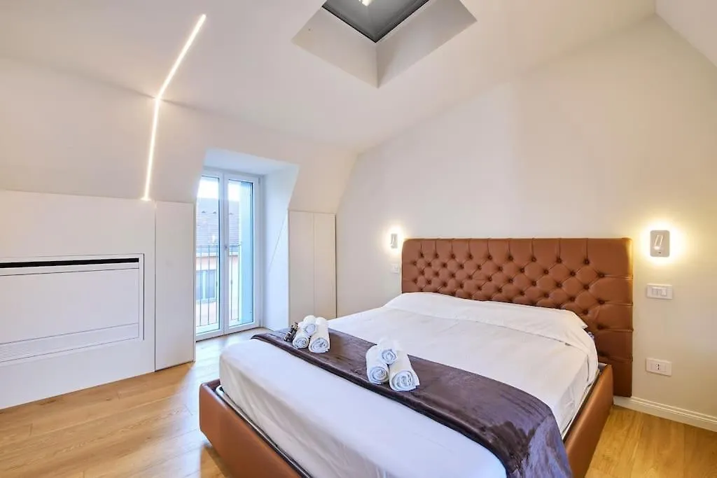 Attico Lussuoso Con Spa A 10 Min Dal Duomo Apartment Milan