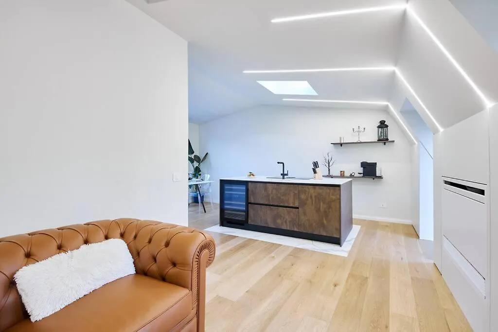 Attico Lussuoso Con Spa A 10 Min Dal Duomo Apartment Milan
