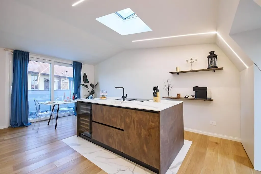 Attico Lussuoso Con Spa A 10 Min Dal Duomo Apartment Milan